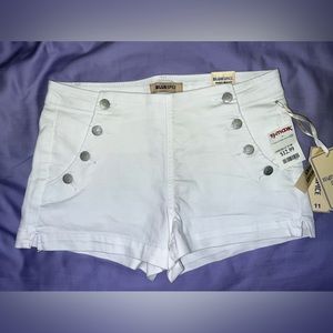 🚨BRAND NEW Blue Spice High Waisted shorts with Buttons🚨